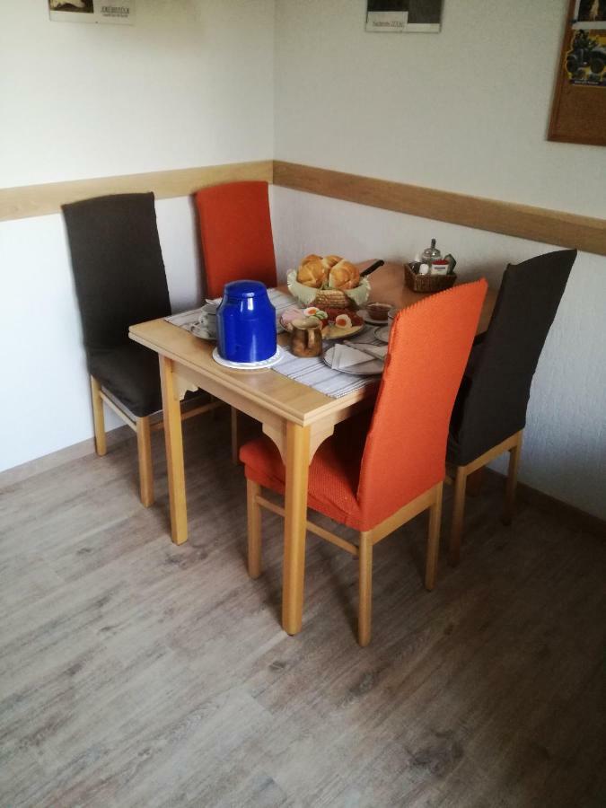 Fruehstueckspension Sterr Strebersdorf Екстериор снимка